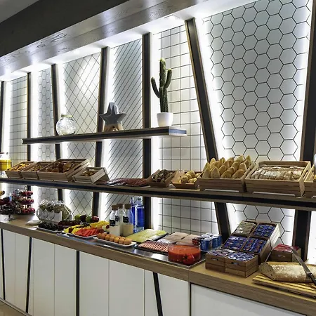 Ibis Styles A Coruna-3